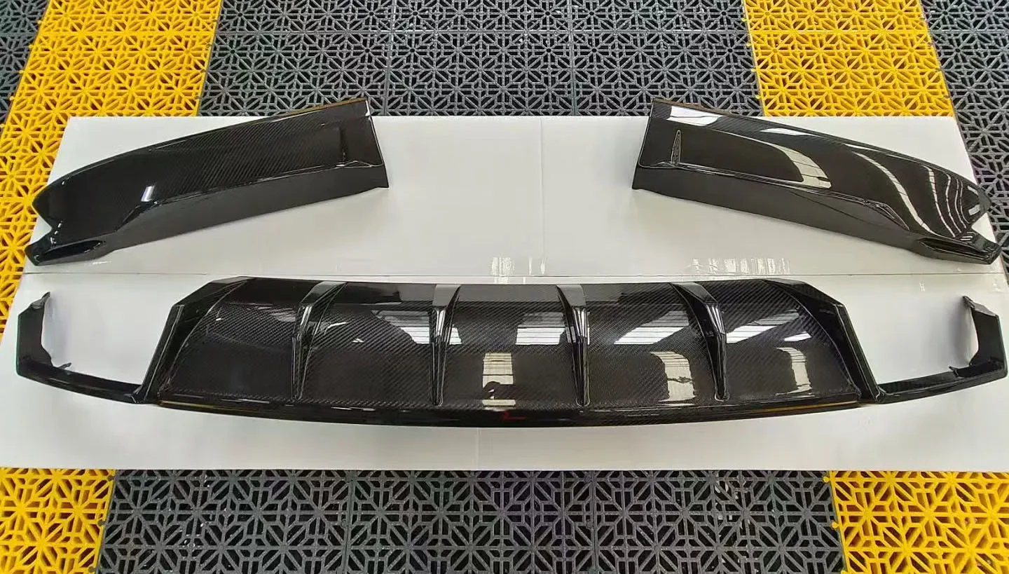 

New Yaochi forAudi A8L D5 Dry Carbon Fiber Rear Lip Bumper with Exhaust Cut-Outs-Bolt-On Universal Fitment
