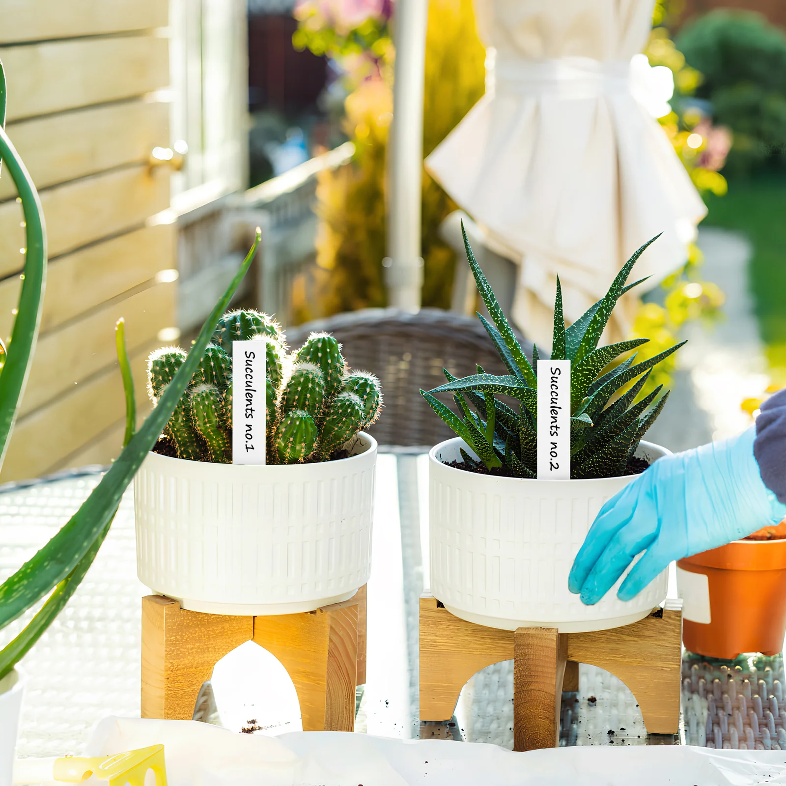 

120Pcs Plant Labels Blank Writable Plant Markers for Garden Nursery Outdoor Use with Pen Included Garden Labels