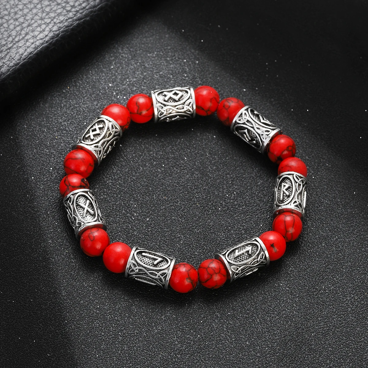 Vintage Vikings Natural Stone Bracelet Men Ethnic Rune Carved Beads Red Turquoises Bangles Charm Bracelets Homme Jewelry Gift