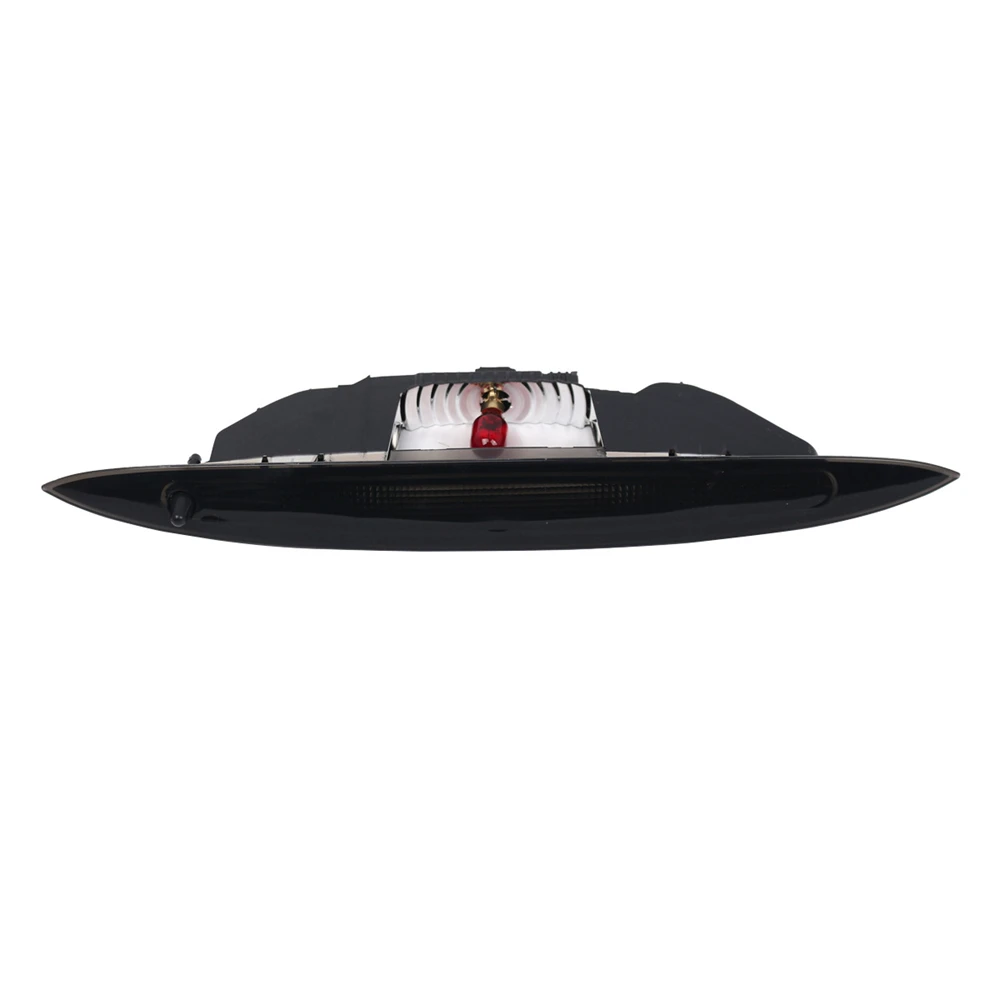 Rear High Level Third Brake Light Stop Light Replacement for Renault Modus 2004-2012 High Mount Brake Light 8200219415