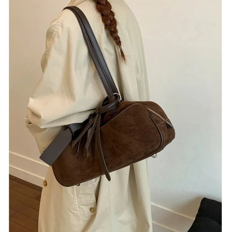 nova-luz-fosca-bolsa-de-ombro-para-as-mulheres-luxo-primavera-2026-maillard-axila-saco-moda-retro-plutonio-casual-ziper-travesseiro-bolsa