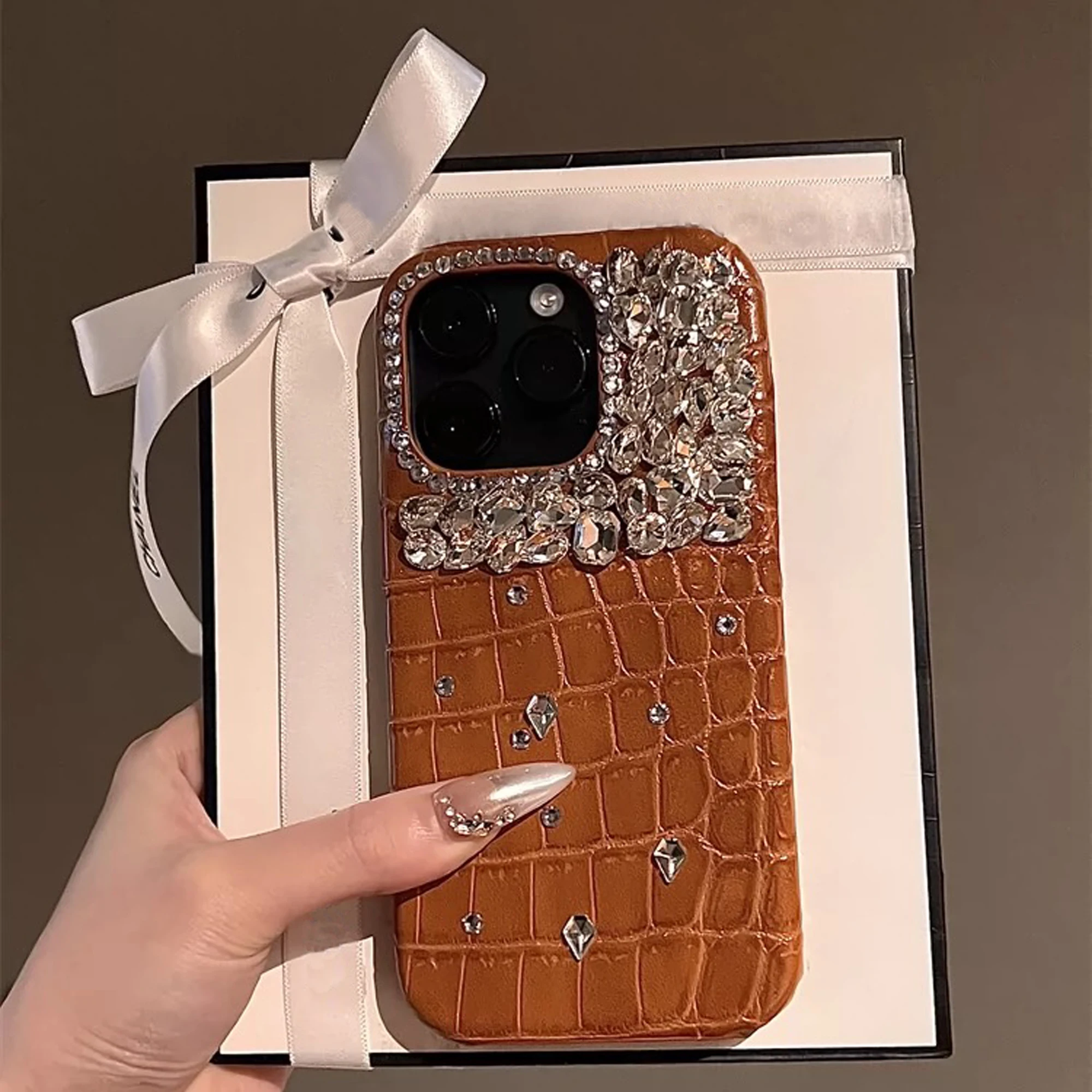 Premium Rhinestone Leather Phone Case For iPhone 15 14 13 12 11 Plus Pro Max Luxury Drop Resistant Phone Case