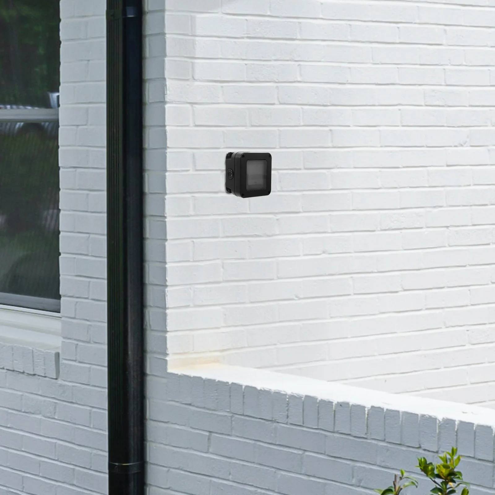 

1Set Outdoor Wall Outlet Box Waterproof Button Switch Long-Lasting Weatherproof Plug Cover for Exterior Wall Installation