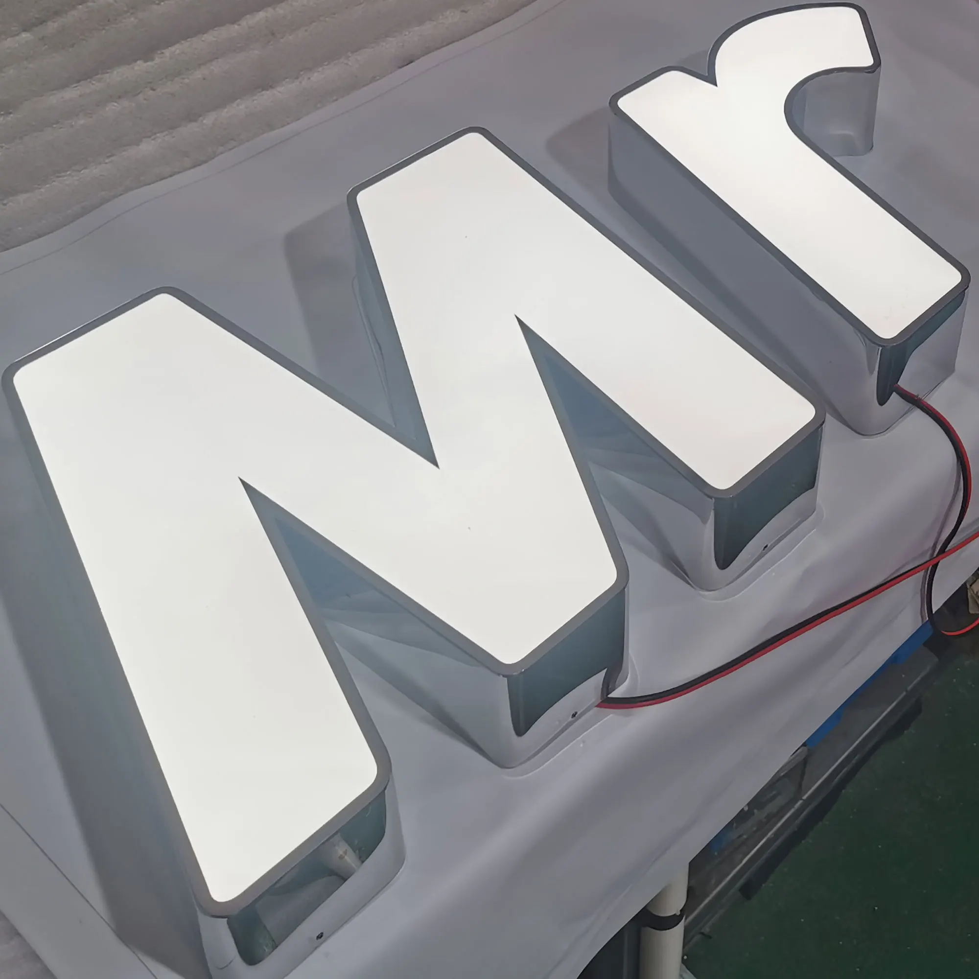 High Quality Shopfront Attractive Waterproof Stainless Steel Metal Led Trimcap Frontlit Sign 3d Polished Channel Letter