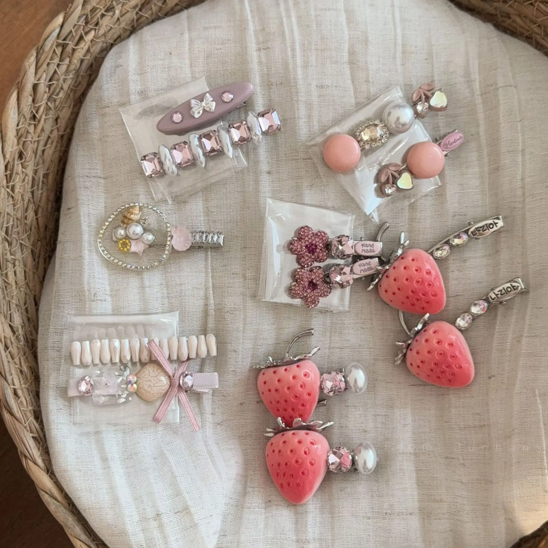 Rhinestone strawberry pink crystal hairpin BB clip side bangs clip duck bill clip for women