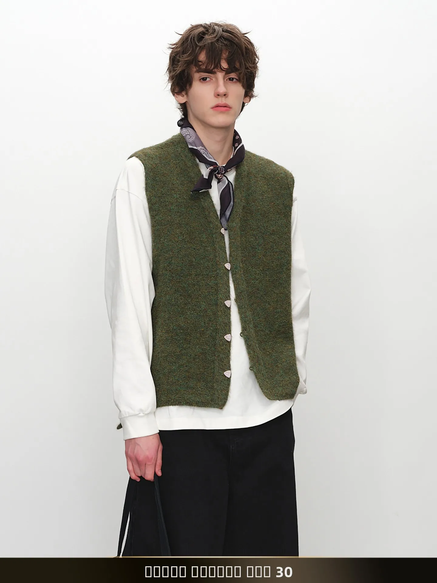 

Американский ретро-жилет V-образной формы однотонного цвета, повседневная вязаная верхняя одежда для подростков, осенний сезон