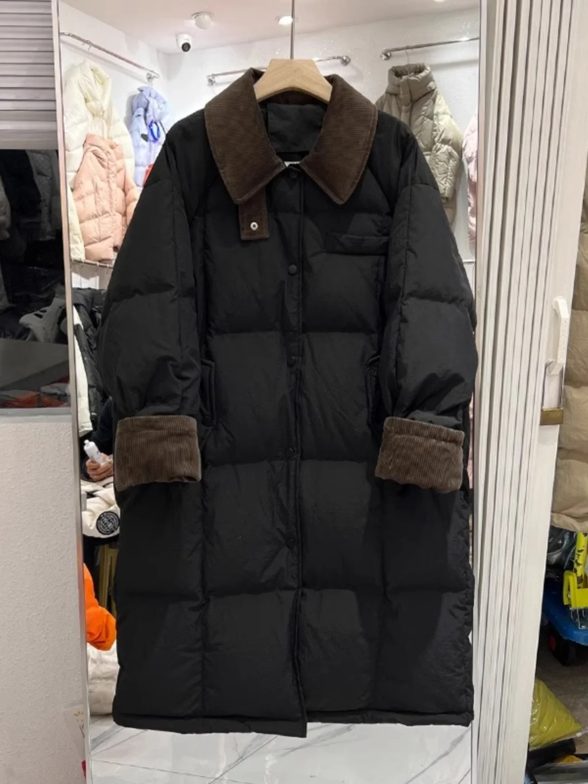 

Зимнее женское пальто Hebe Sle свободного кроя, удлиненное, утепленное, до колен, с хлопковым наполнителем, винтажное, с контрастными вставками, верхняя одежда