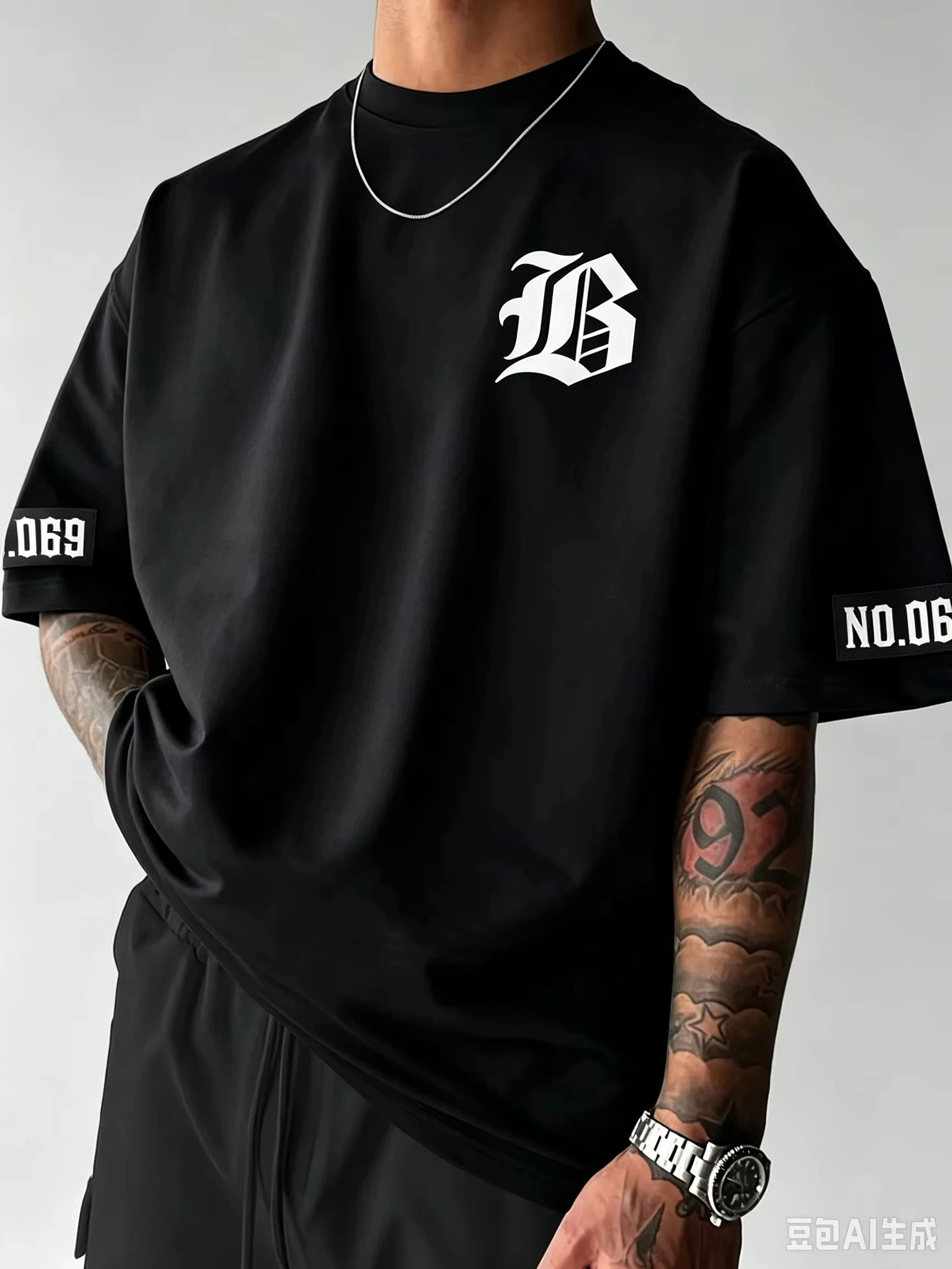 2026 New Pop Family Matching Unisex Oversized T Shirt Gothic Monogram Chest Graphic Streetwear Loose Cotton Tee