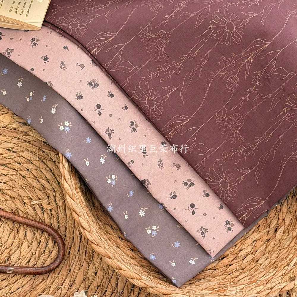 145x50cm 40s Baumwolle Dunkler Blumenstoff Koreanischer Retro-Digitaldruck DIY-Stoff für Damenbekleidung, Taschen, Accessoires, Nähstoff – Detail 4