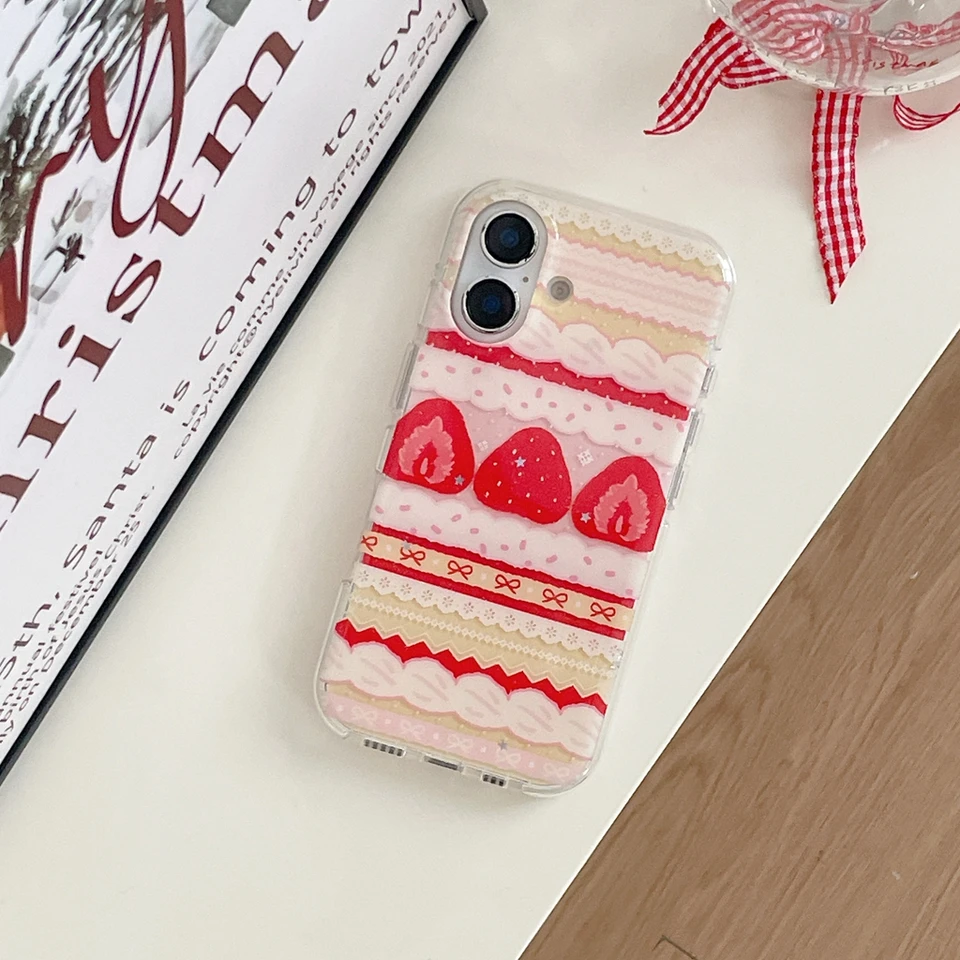 Funda protectora linda y dulce serie chica con crema, fresa, pastel, encaje y moño para iPhone 17 16 15 14 Pro Max 3