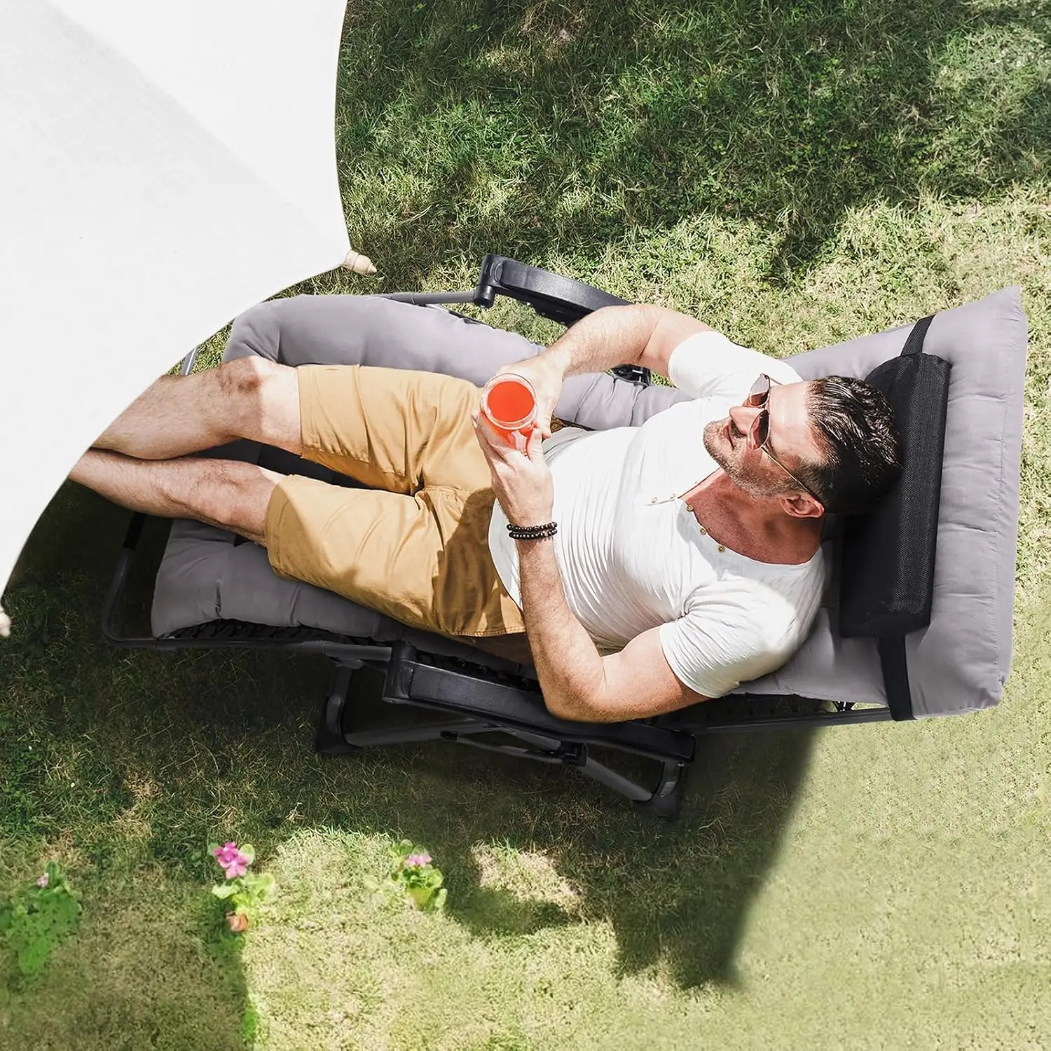 Zero Gravity Chair, 33 inch Zero Gravity Recliner Lounge Chair for Indoor and Outdoor, Adjustable Anti Gravity Chair with Cushio