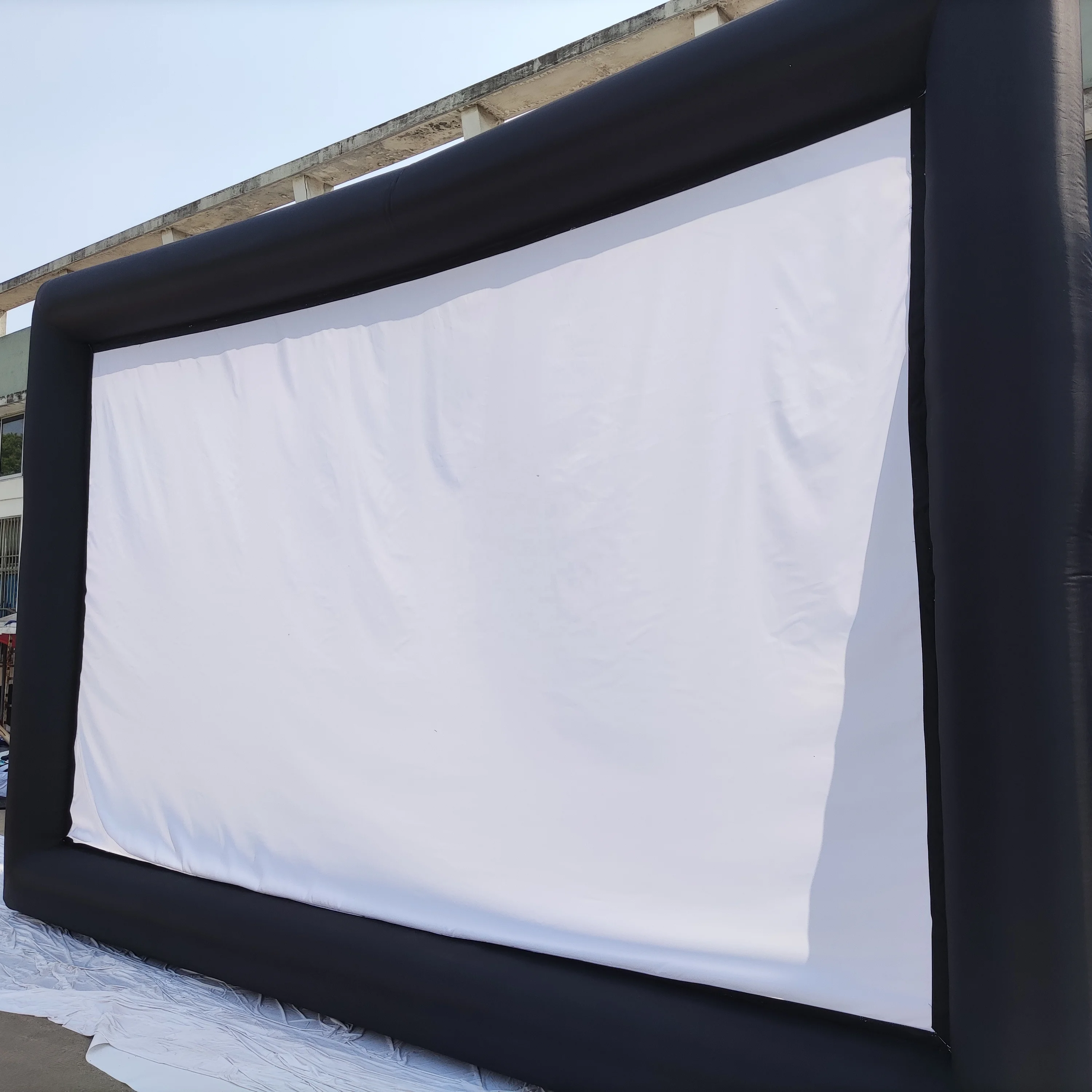 

12Ft To 33ft Outdoor And Indoor Projector Screen Inflatable Movie Screen