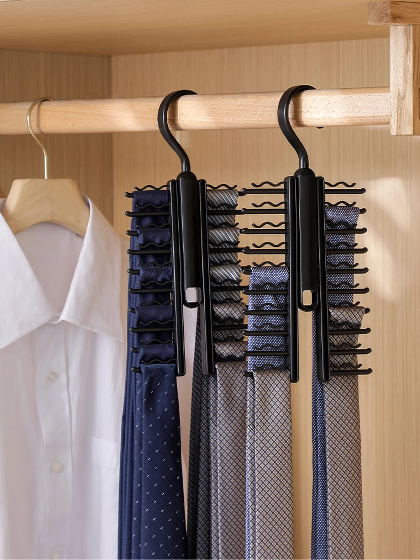 1PC Adjustable Tie and Belt Bracket with 360 Degree Rotating Necktie Storage Rack Clothes Hanger Organizer 20 Rows Tie Clamp