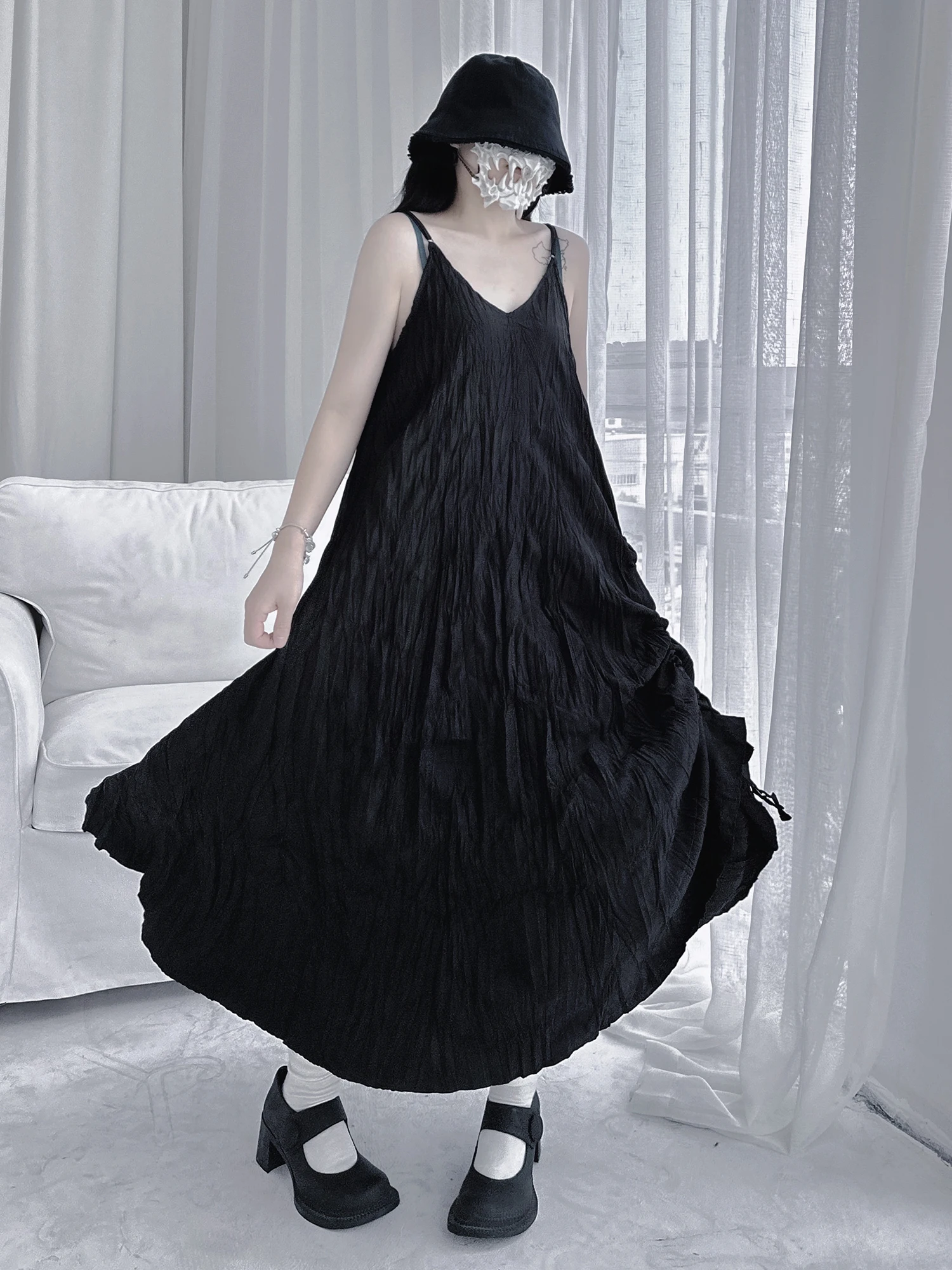 

Summer Dark Pioneer Inner Folded Strap Dress Long A-Line Skirt V-Neckline Polyester Fabric Slimming Design Unique Dress