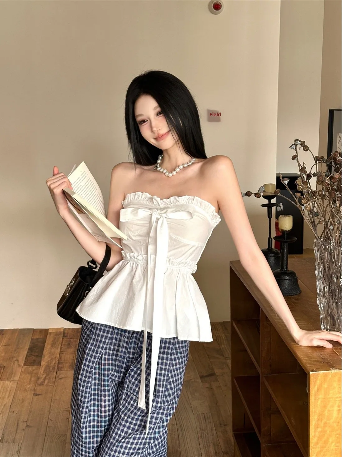 

Сладкий и пикантный комплект: утягивающий топ с рюшами и клетчатые свободные брюки с цветочным принтом в стиле Ханьфу