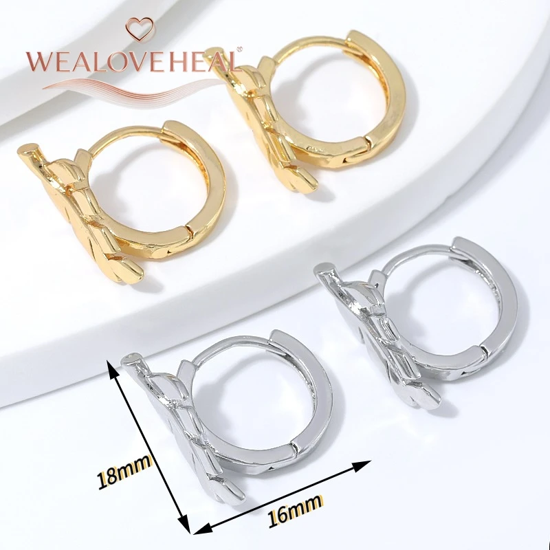 18K vergoldete Messing-Blatt-Huggie-Ohrringe für Frauen, minimalistische, naturinspirierte Creolen, perfekt für den täglichen Gebrauch und als Geschenk. – Detail 17