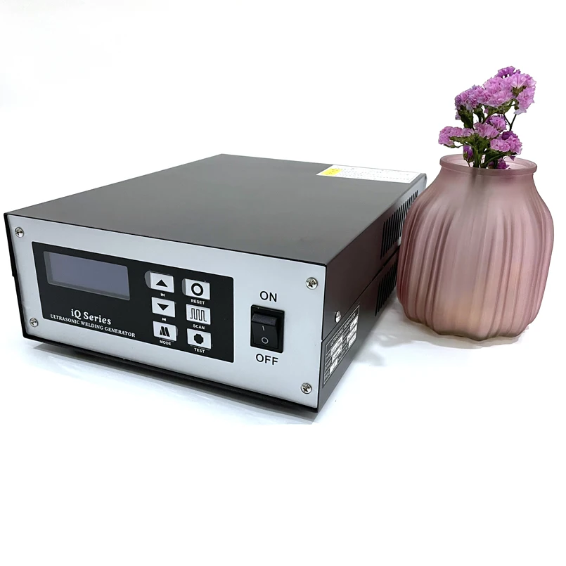 

20KHZ 2000W Ultrasonic Welding Vibration Generator For Nonwoven Machinery