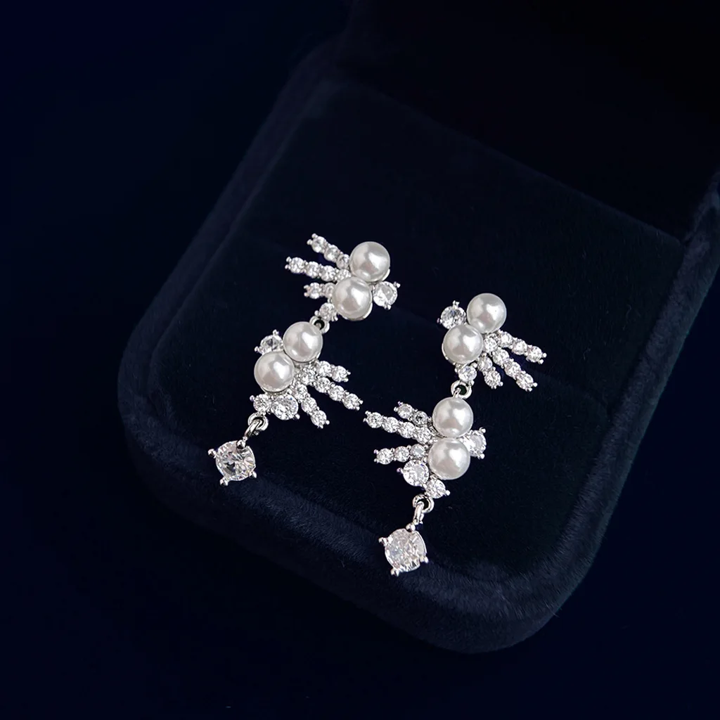 

Light Luxury Bridal Pearls Crystal Stud Earrings for Women Silver Color Zircon Rhinestone Earring Wedding Party Jewelry