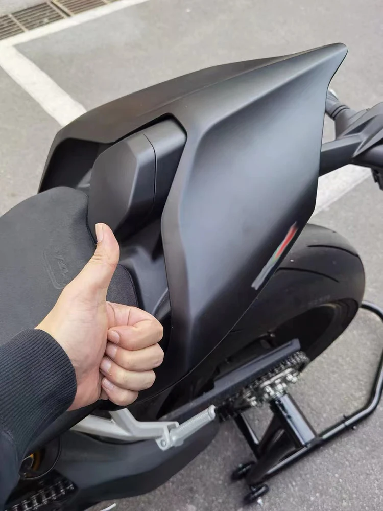 

Rear Fairing Seat Cowl For Ducati Streetfighter V4 V2 V4R V4S 2018 2019 2020 2021 2022 2023 2024 Motorcycle Pillion Cover