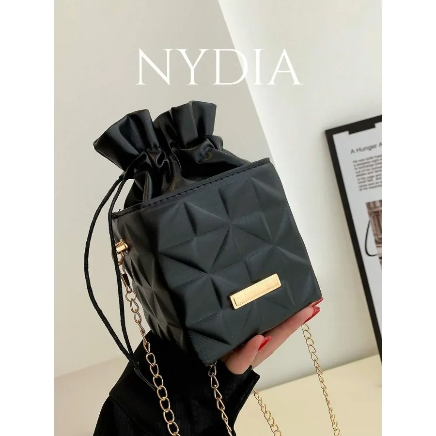 

Mini Geometric Embossed Drawstring Chain Box Bag