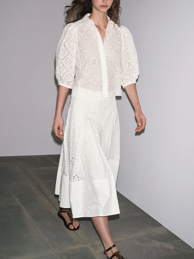 قميص نسائي مطرز بتصميم جذاب وأنيق، ملابس صيفية جديدة، قميص بولو بأكمام قصيرة مريح وعصري.