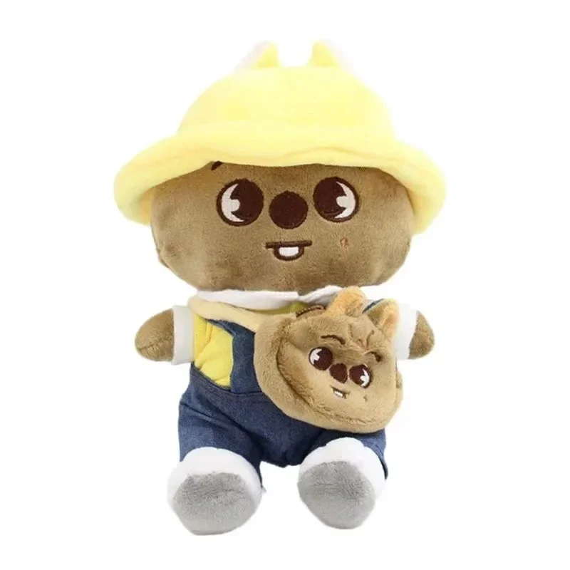 Frühling Kindergarten Streunende Kinder Nette Plüsch Sitzen Puppe mit Hut Rucksack Puppe kinder Geschenk Kawaii Begleiter Spielzeug