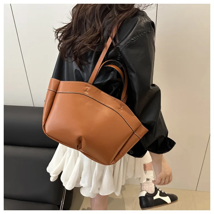 1 Stück Spezialtasche für Damen, große Kapazität, modische Joker-Umhängetasche, neue tragbare Handtasche für Pendler. – Detail 27