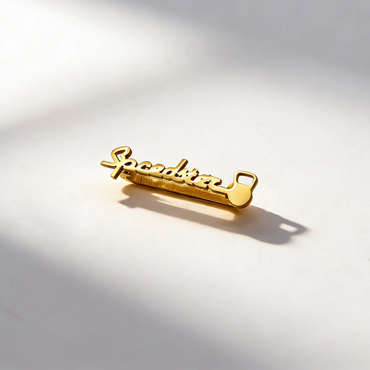 Chandler Custom Name Kettlebell Metall-Uhrenarmband-Dekorationsring, Fitness-Themen-Ornament für Uhrenarmband-Zubehör