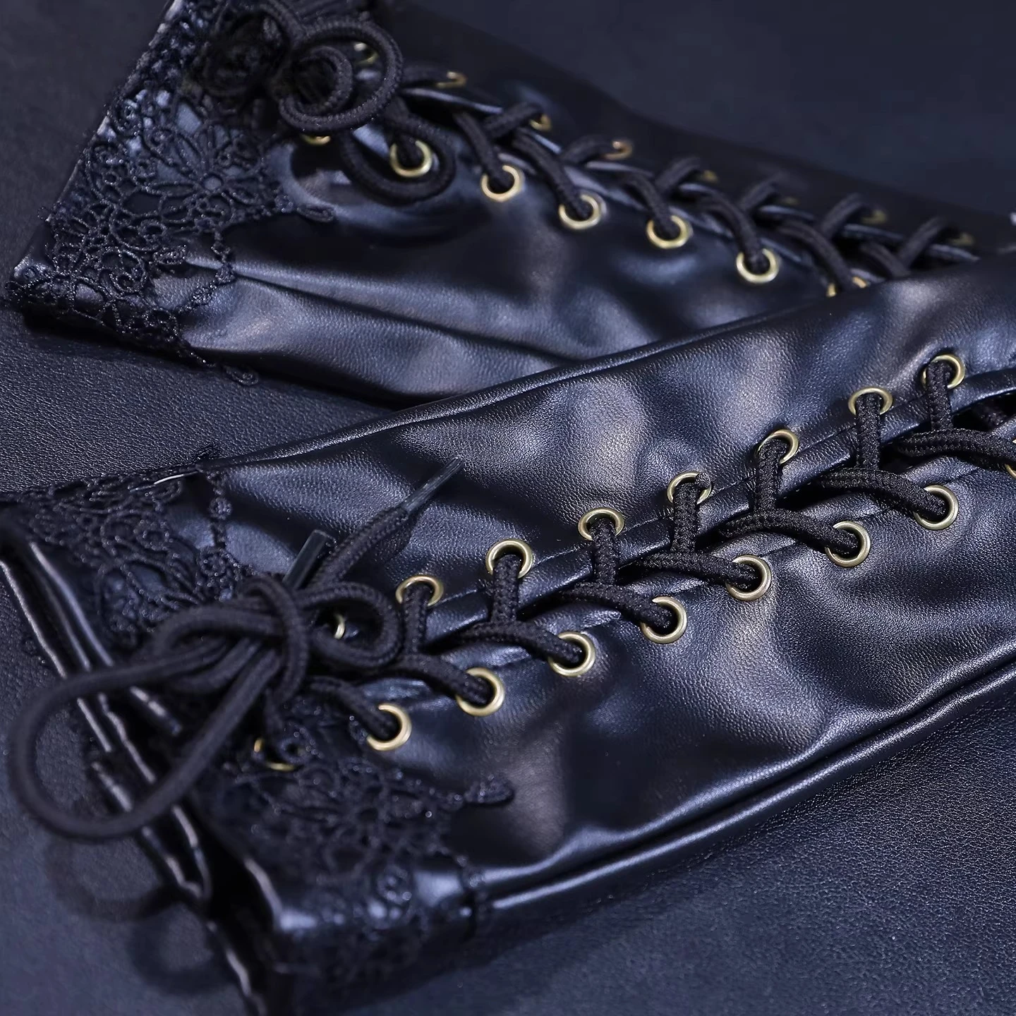 

Костюм для косплея по игре Bloodborne: Хоровое облачение для вечеринки в стиле хоррор, Хэллоуинский костюм с изысканным дизайном Onicos