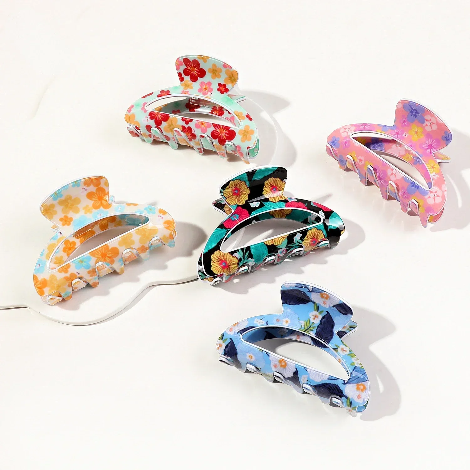 1pc PVC Flower Printed Semicircle Hair Clip Simple Women's Back Head Grabber Shark Clip Holiday Party Girl Hair Accessories Gift