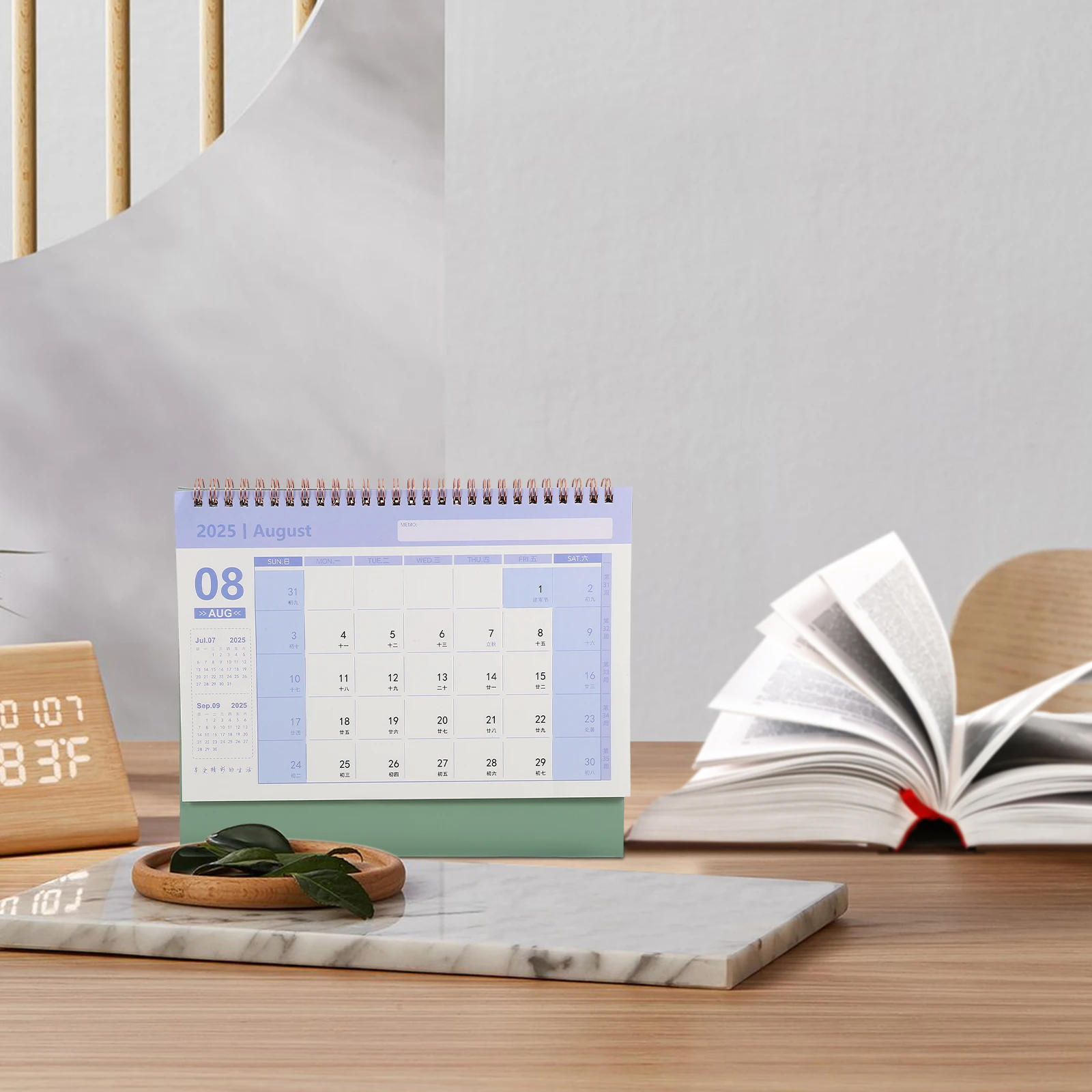 

2025 Gold Foil Desk Calendar Minimalist Sturdy Metal Binding Thick Paper Office Home Daily Use Tabletop Month Planner