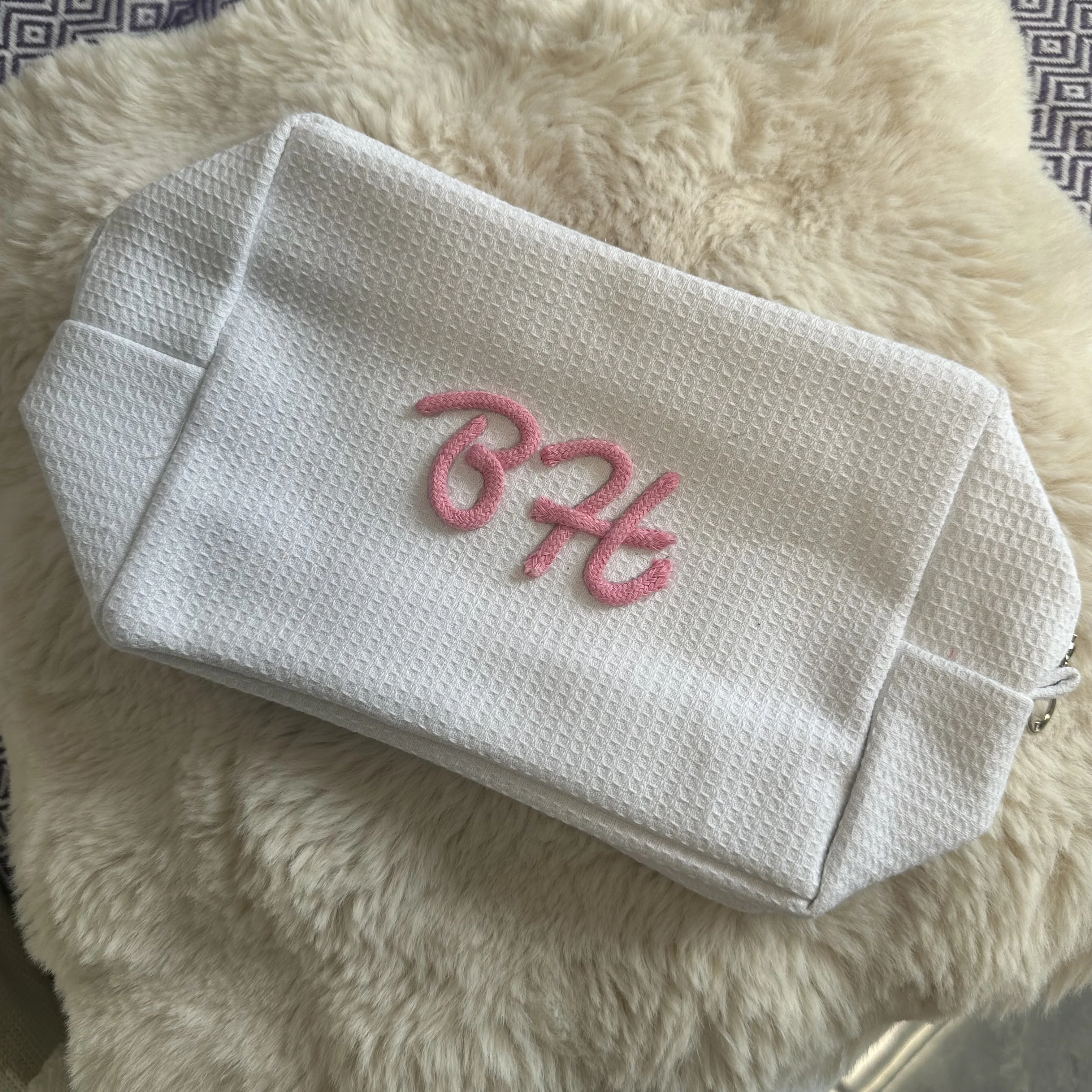

Personalized Hand Woven Name Makeup Bag, Waffle Shaped Storage Bag, Bridesmaid Companion Gift, Mother's Day Gift, Birthday Gift