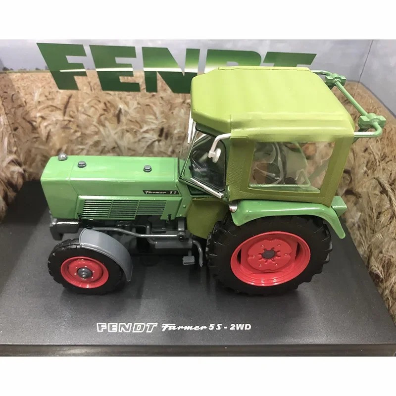 

UH масштаб 1:32 Fendt Farmer 5S-2WD трактор сплав модель сельскохозяйственной машины коллекция сувенирный статический дисплей праздничный подарок игрушки