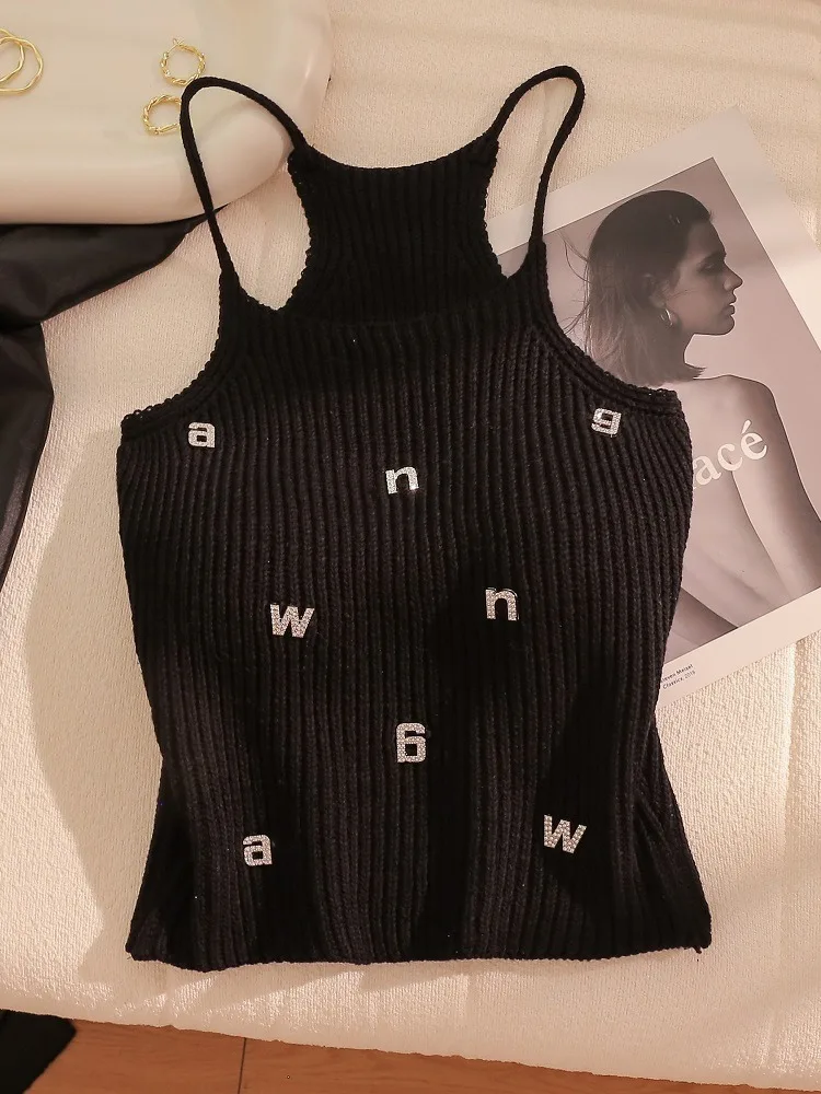 2025 새로운 라인 석 니트 탱크 탑 화이트 블랙 크루 넥 민소매 탱크 탑 여름 여성 의류 자르기 탑 Camis