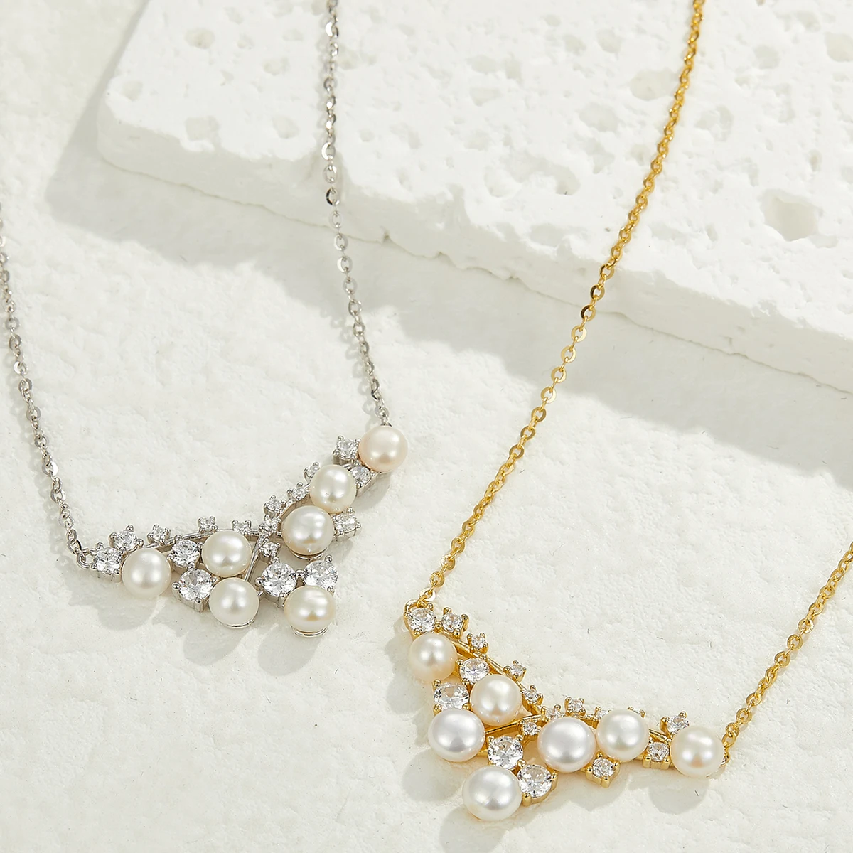 

A delicate and elegant Japanese and Korean French set zircon cultured pearl pendant 925 sterling silver pendant chain necklace f