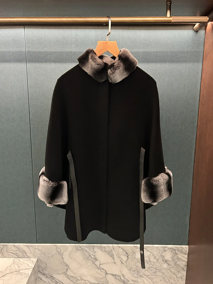 معطف فرو متوسط الطول بياقة وأصفاد من فرو المنك مزدوج الوجه ومزيج من الصوف للنساء #1