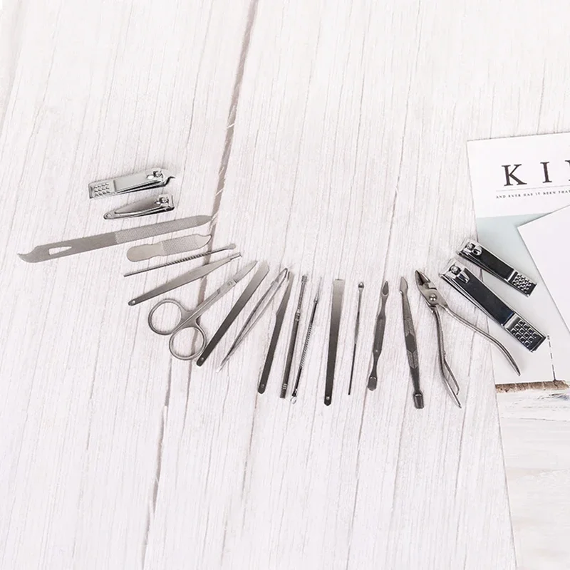 16Pcs Schwarz Nägel Clippers Maniküre Werkzeuge Anzug Akne Nadel Ohr Löffel Augenbraue Trimmer Pinzette Nägel Schere Nagel Werkzeuge