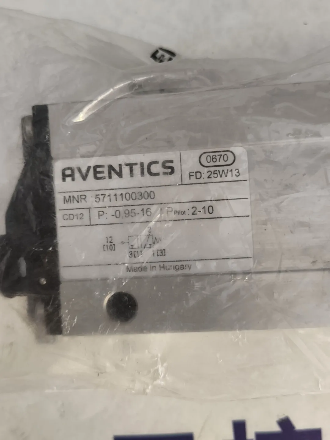 AVENTICS AVENTICS Pneumatic Valves