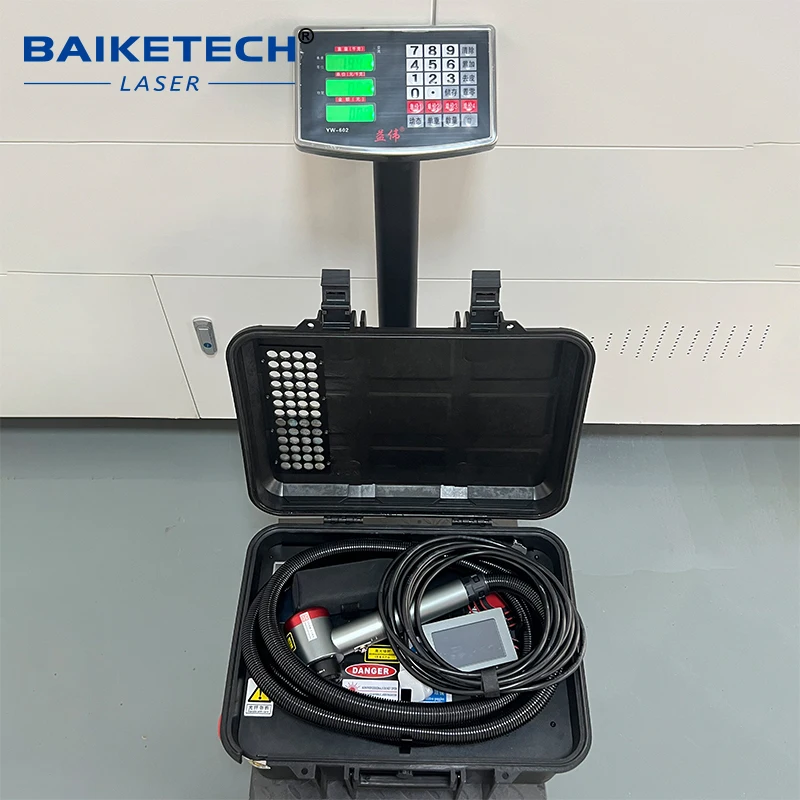 Puls Laser Cleaning Machine Laser Cleaner 200W Pulse Luggage Laser Cleaning Machine