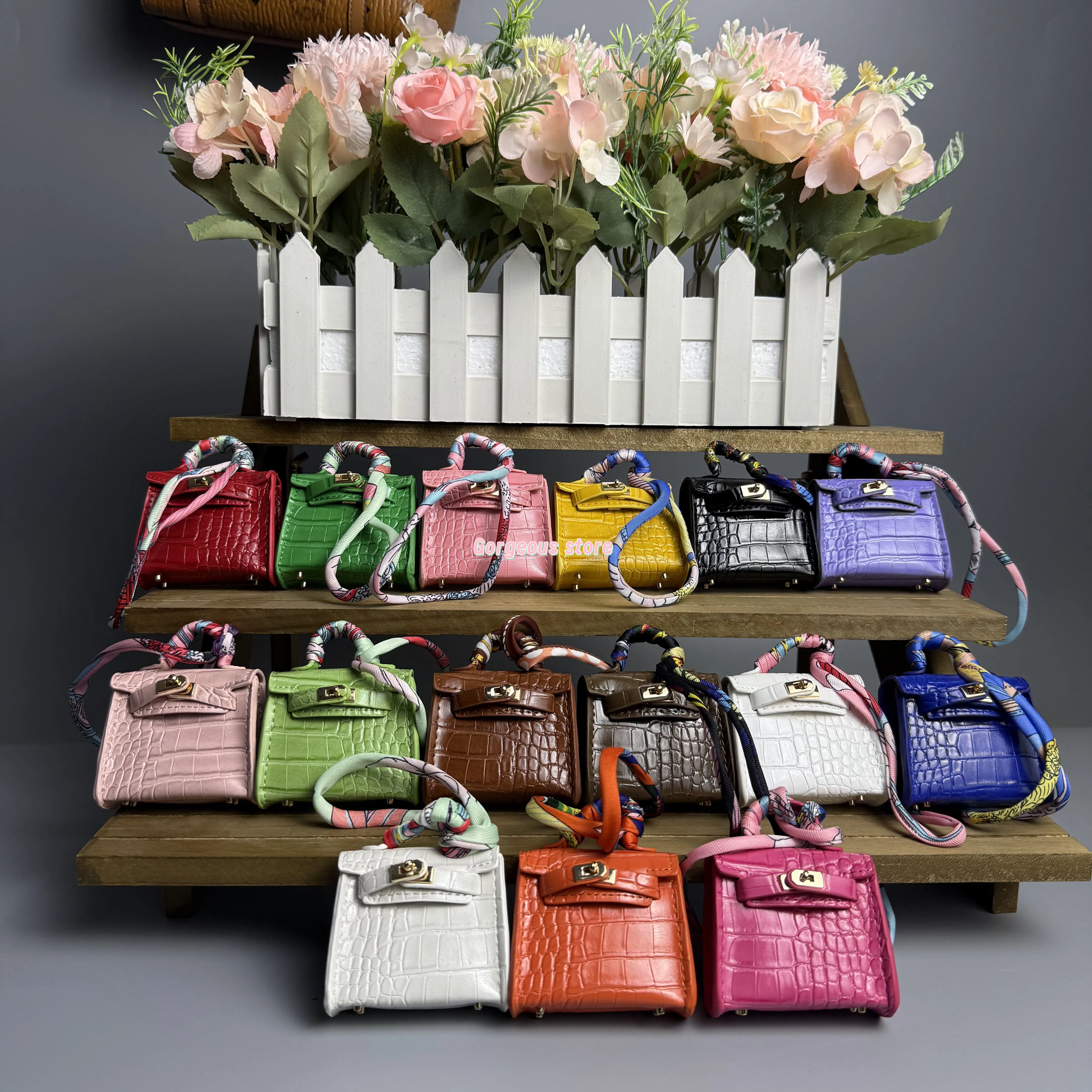 سوبر لينك البسيطة نمط طويل التمساح نمط حقيبة قلادة سيارة المفاتيح هدية الإناث رائعة الإبداعية سماعة حقيبة أنيقة قلادة