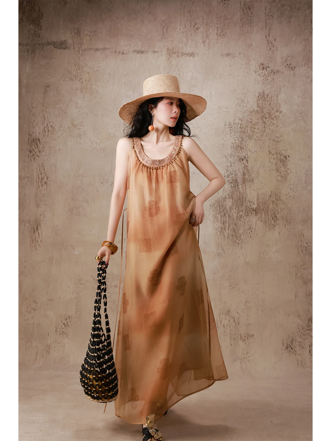 

Новое платье в китайском стиле с вышивкой, U-образным вырезом и эффектом похудения, женское летнее модное платье с V-образным вырезом, платье H-линии Dangdang Somes