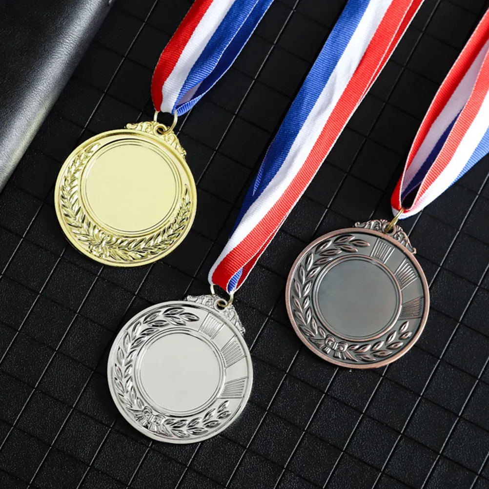 conjunto-de-3-medalhas-esportivas-profissionais-em-metal-nas-cores-dourado-prateado-e-bronze-para-competicoes-de-atletismo-maratona-e-natacao