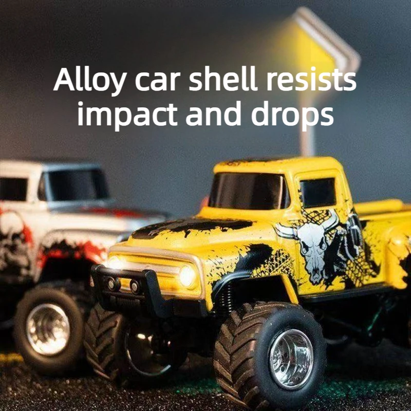 1/64 Mini RC Off Road Vehicle with Alloy Body 2.4GHz Lights Rechargeable Long Battery Life All Terrain Remote Control Toy Model