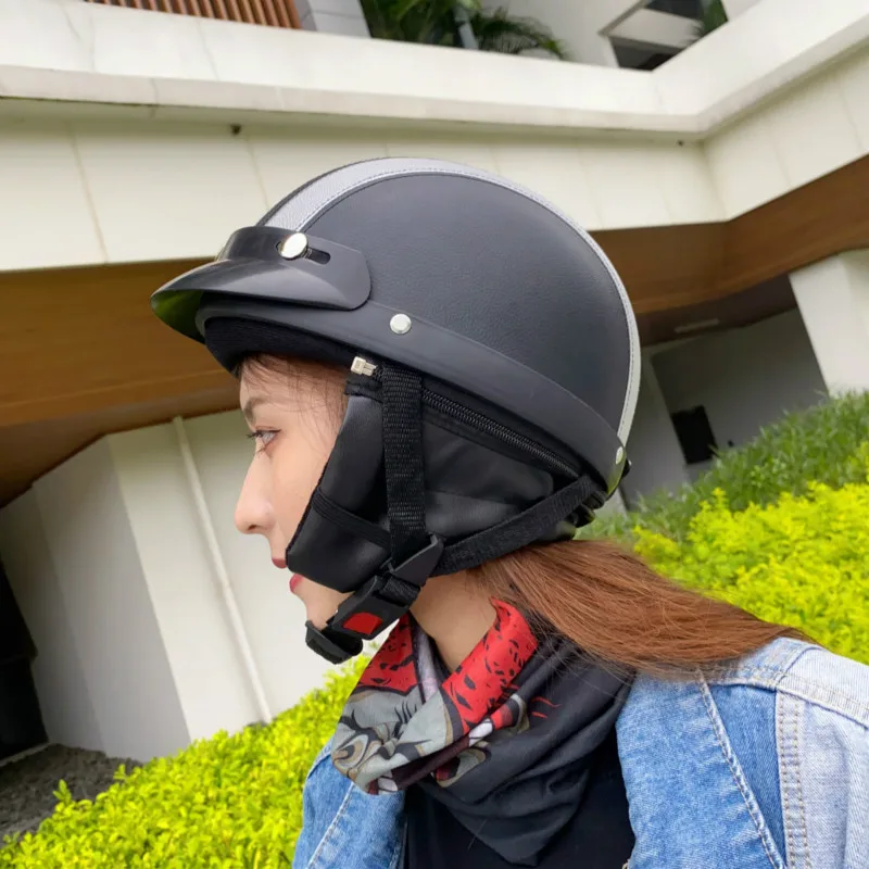 Vintage Leather Half Helmet for Men And Women Lightweight All-Season Motorcycle And Electric Scooter Helmet