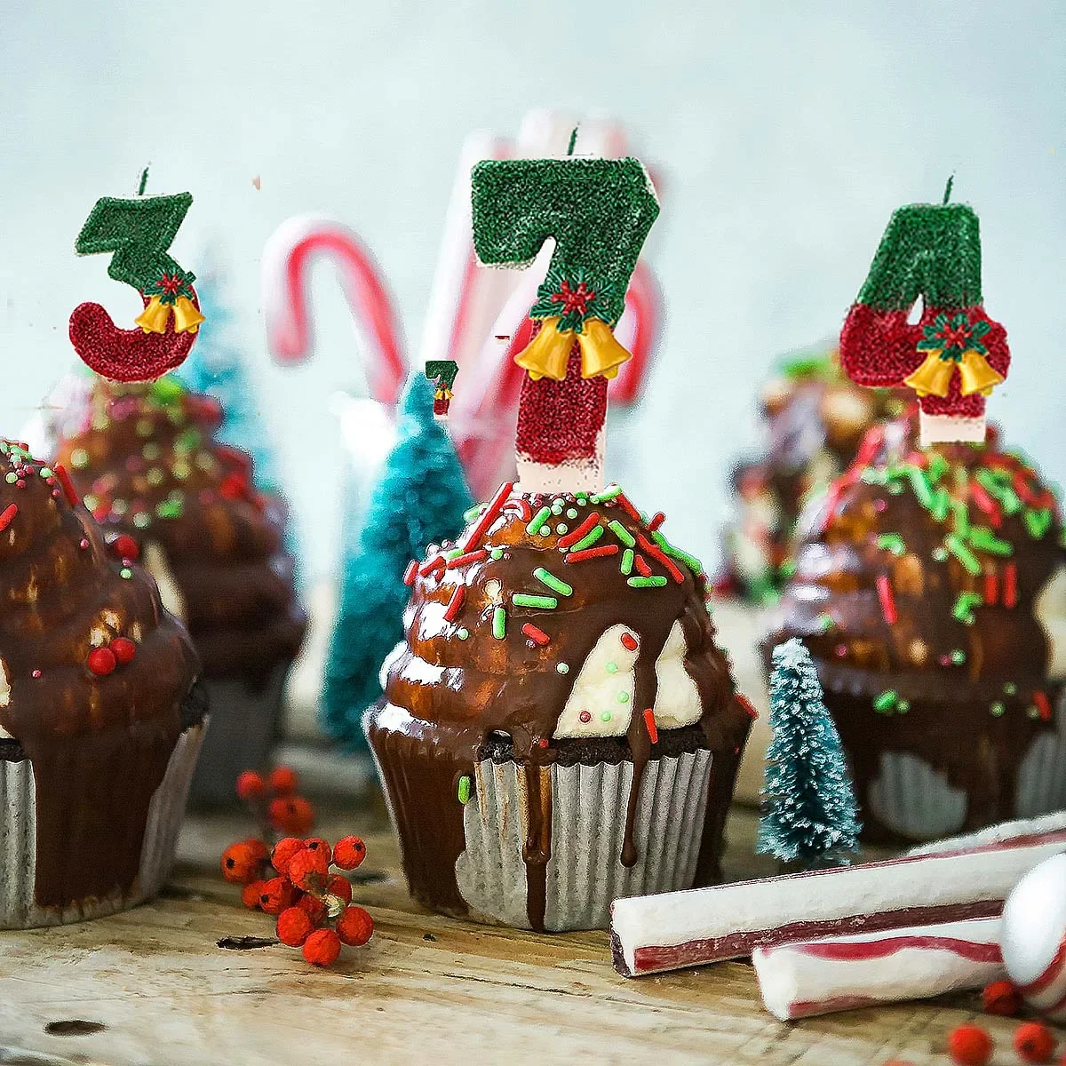 Christmas Number Birthday Candles with Bell New Year Candles for Cakes Decoration Red Green image 2