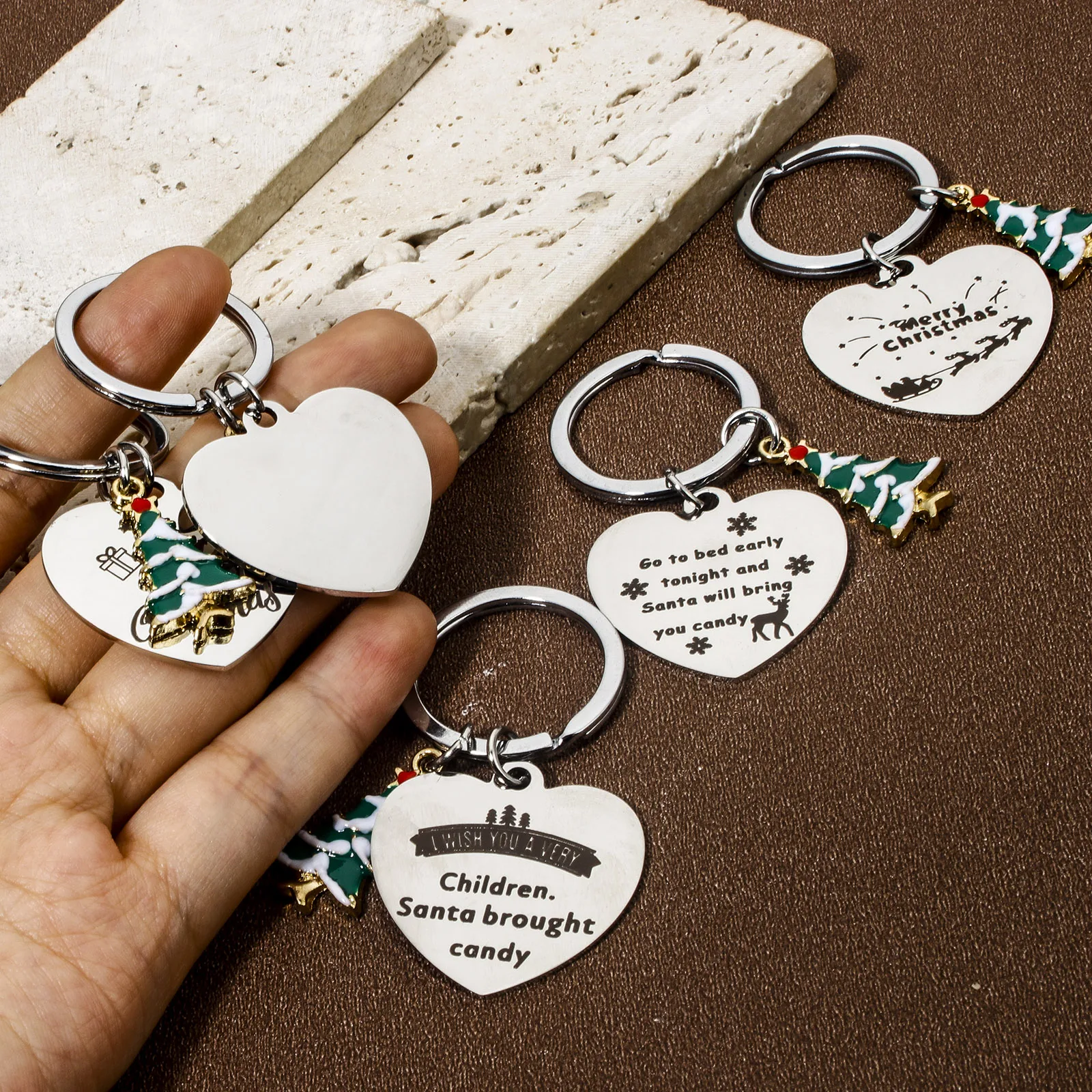1pc 304 Stainless Steel Christmas Keychain & Keyring Silver Color Heart Christmas Tree Bag Hanging Decoration  6.1cm X 3.3cm