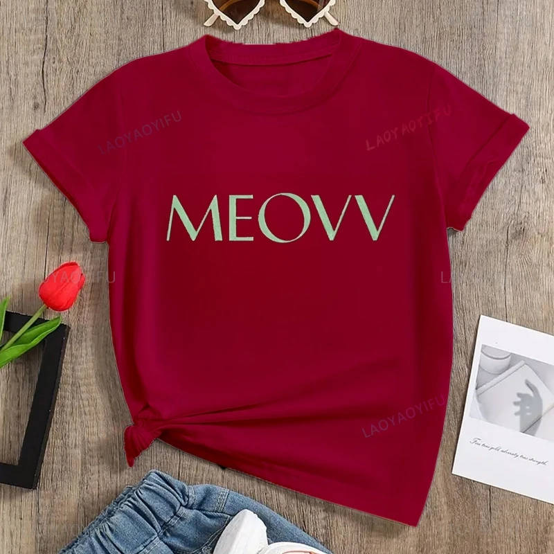 تي شيرت عصري مطبوع عليه ملصق كلاسيكي للفتيات الكوريات الجنوبي مجموعة الغناء والرقص MEOVV، تي شيرت نسائي قطني #3