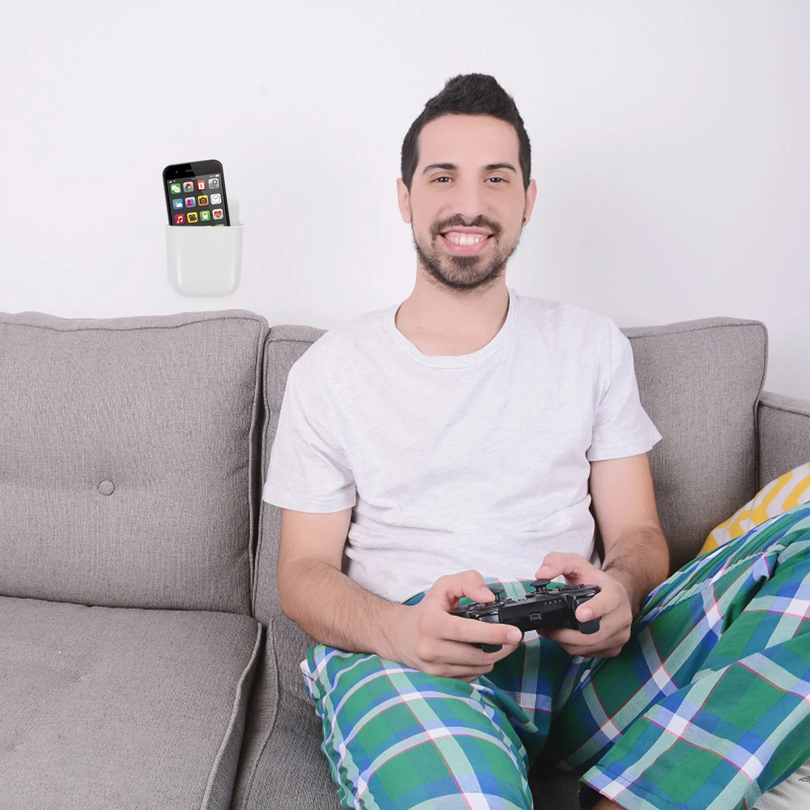 

3Pcs White Remote Control Storage Box Wall-Mounted Cell Phone Charging Rack Storage Container Creative Organizer for Small Items