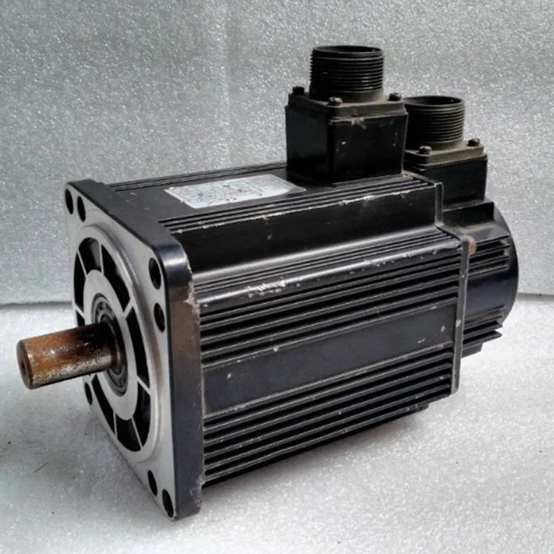 

LSC-110-2-30-320/RJ Servo Motor Used In Good Condition