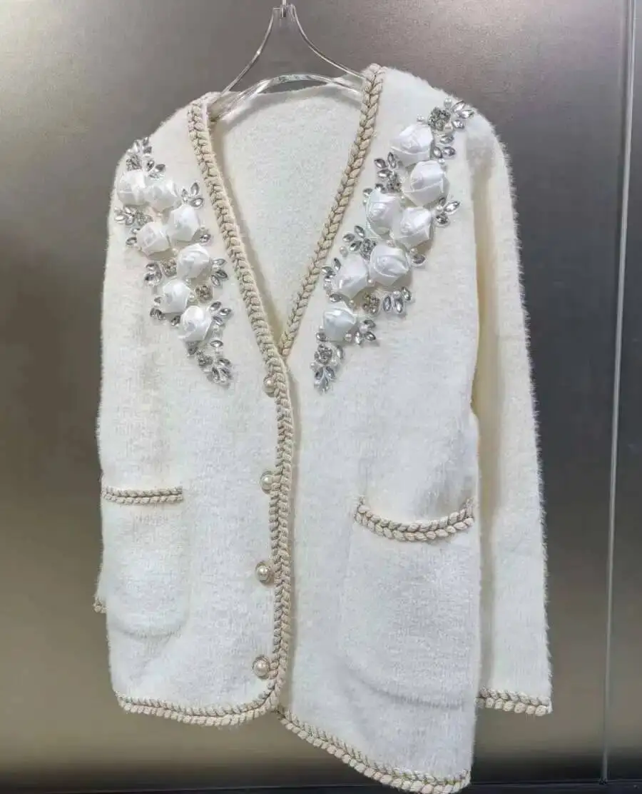 صور حقيقية اللؤلؤ D Wers فو الفراء أوف وايت سترة سترة للنساء الخريف الشتاء جيوب كبيرة تريكو سترة معطف